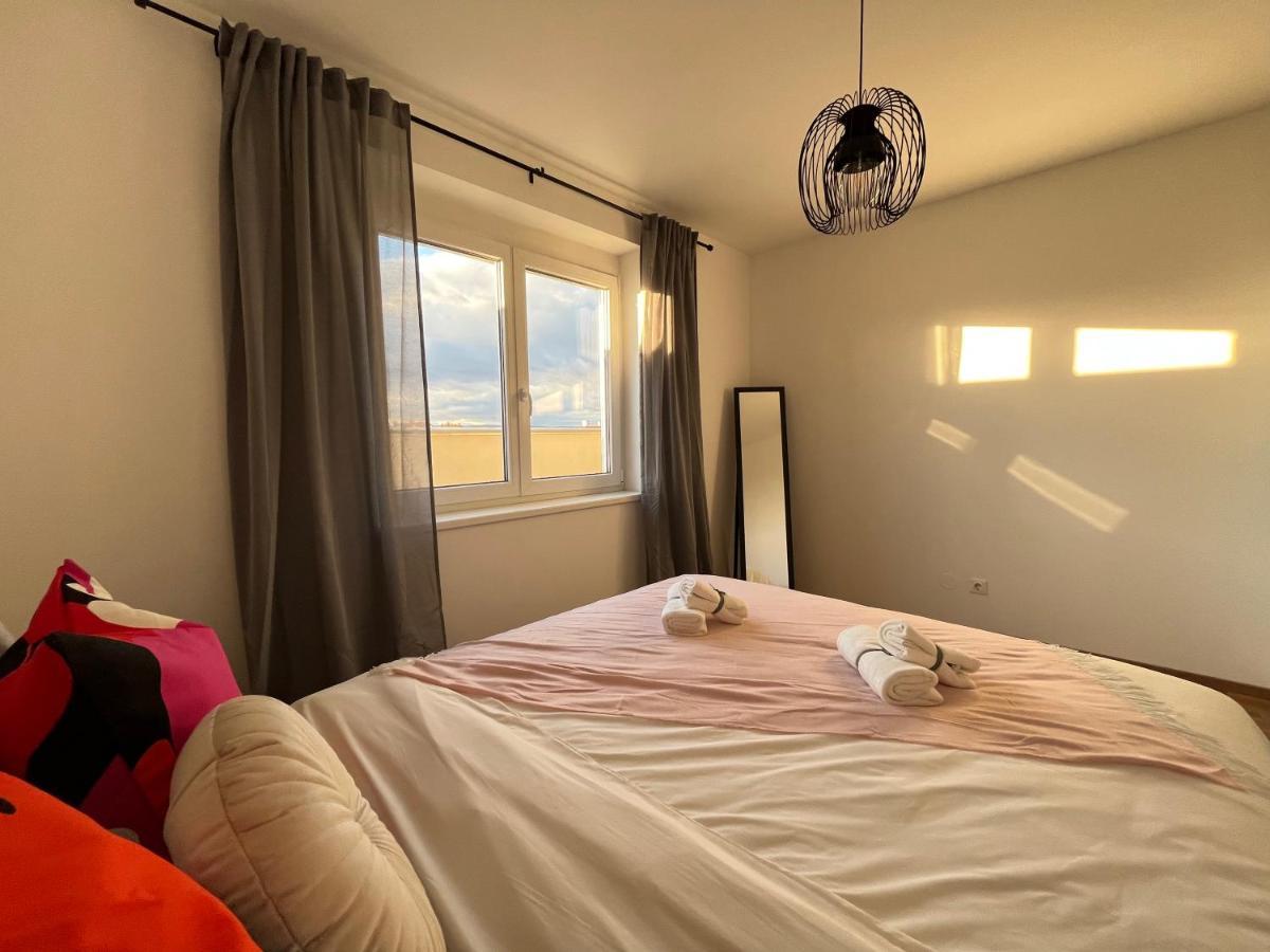 וינה Penthouse Near Central Station With Free Parking מראה חיצוני תמונה