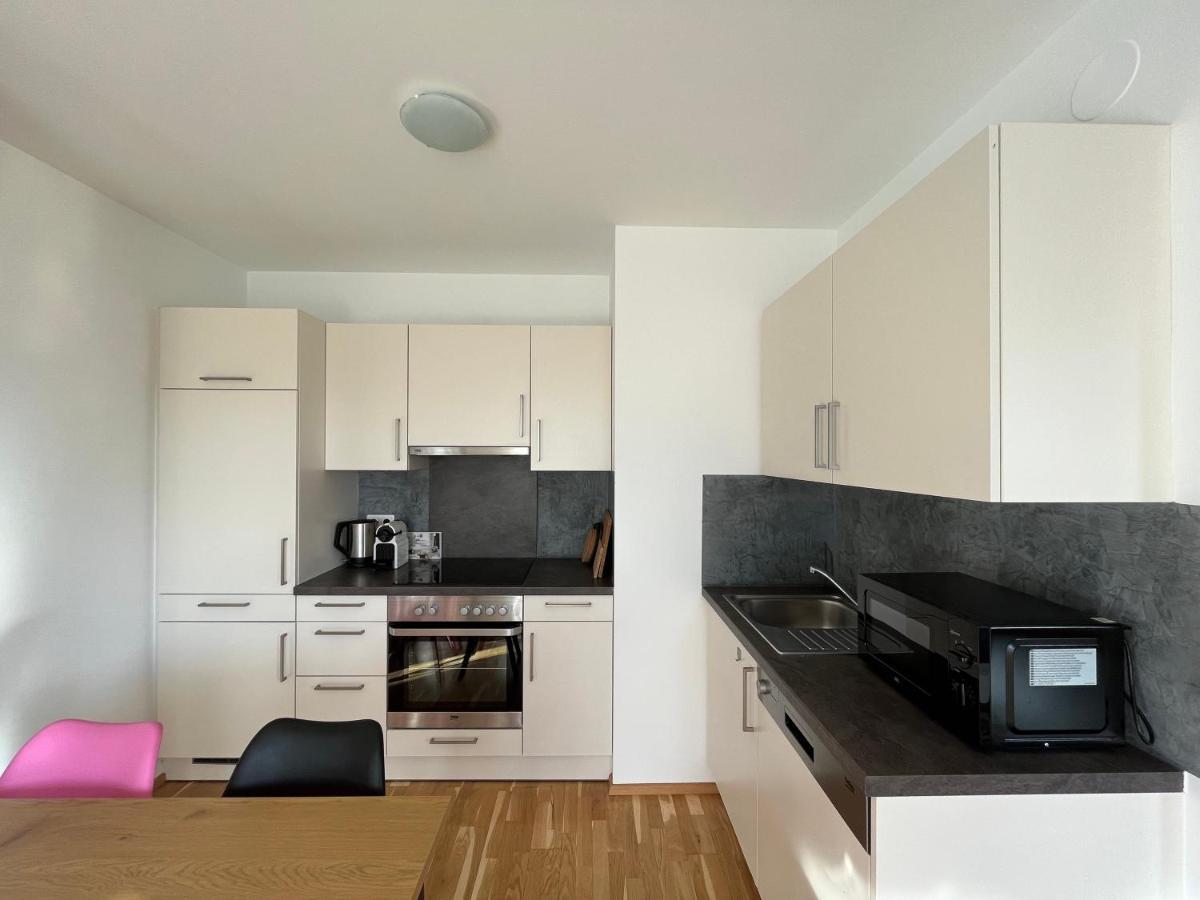 וינה Penthouse Near Central Station With Free Parking מראה חיצוני תמונה