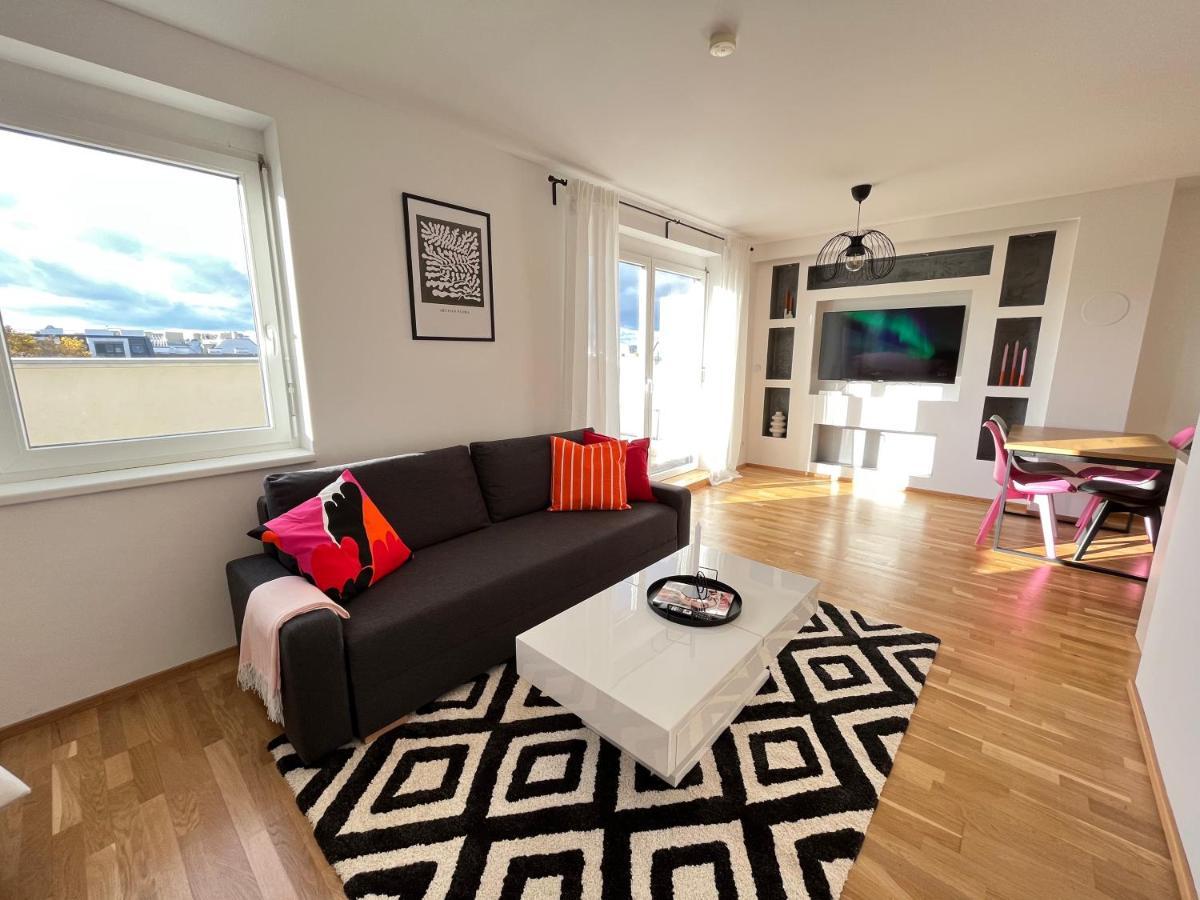וינה Penthouse Near Central Station With Free Parking מראה חיצוני תמונה
